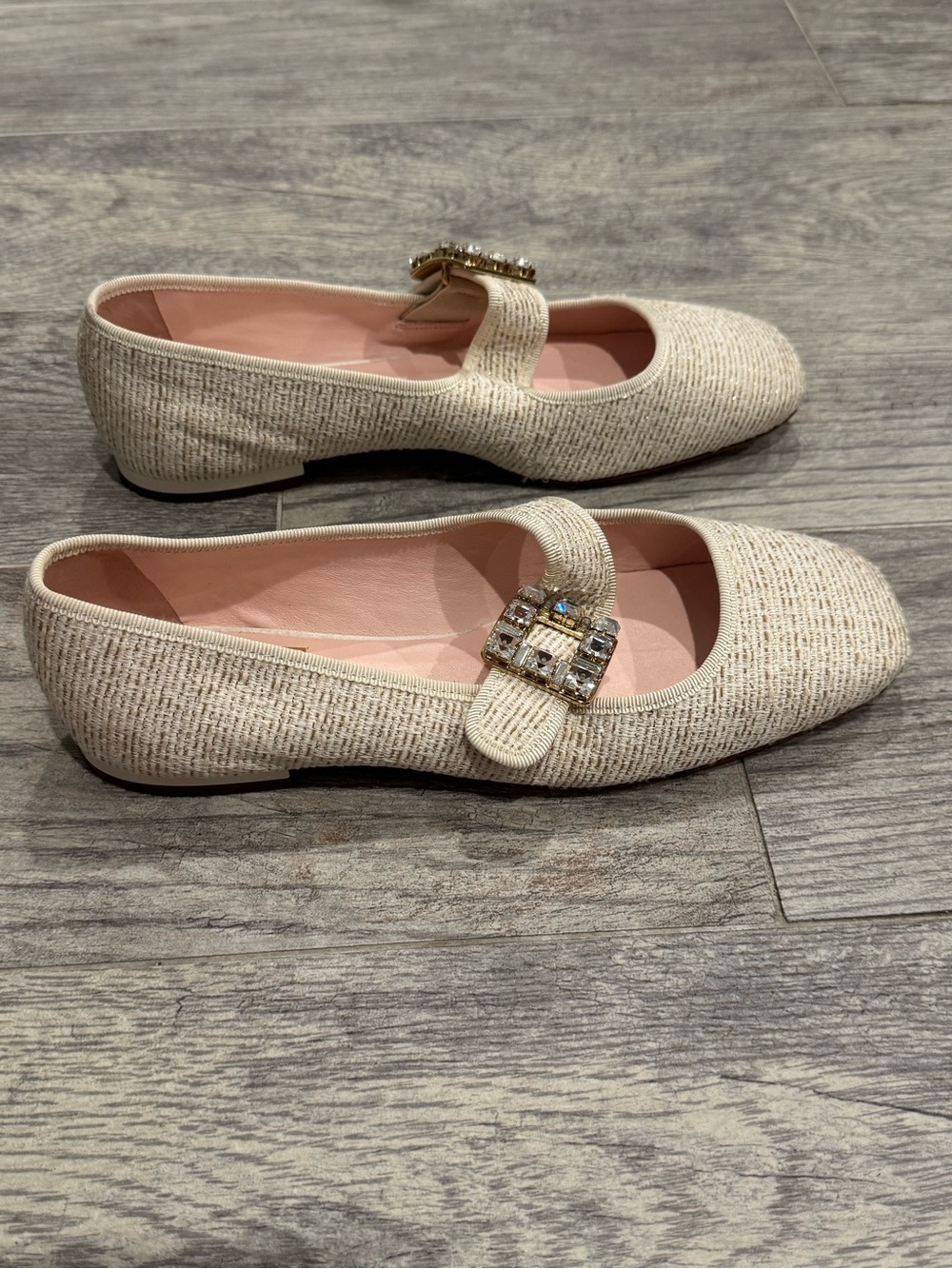 Roger Vivier Très Vivier embellished ballet flats - Picture 8 of 12